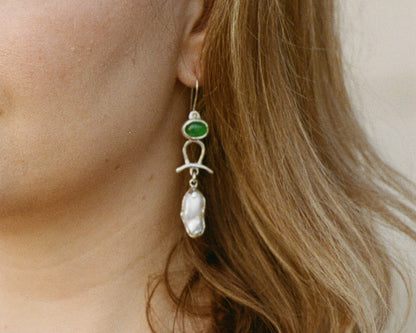 Boucles d'oreilles en agate verte et perles baroques