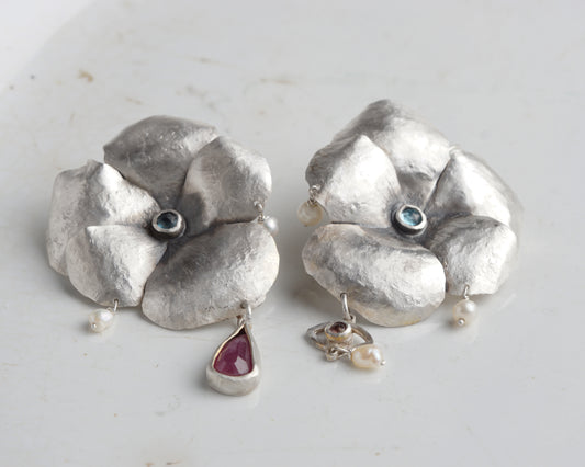 Heartsease Flower Earrings