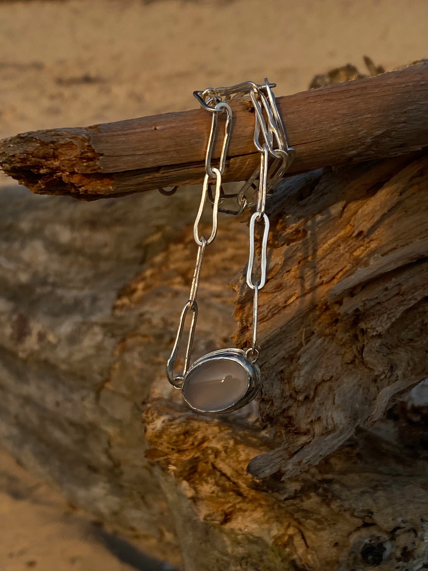 Collier en argent avec agate irrégulière