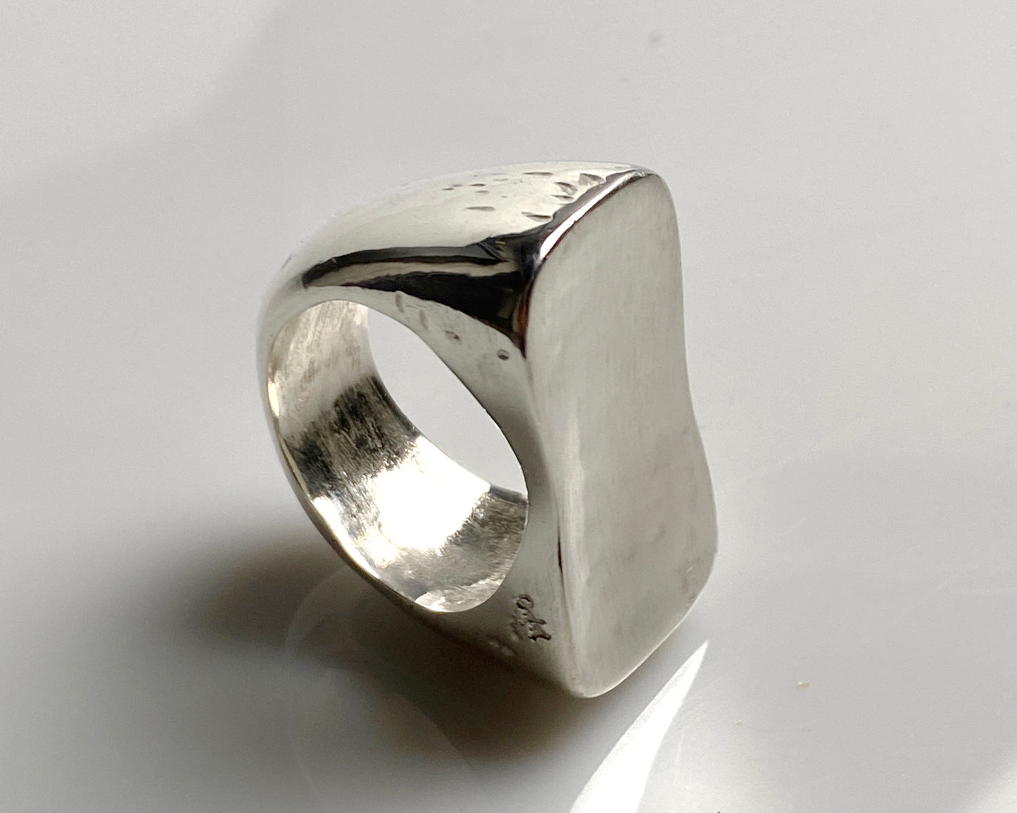 Bague Chevalière Dualité