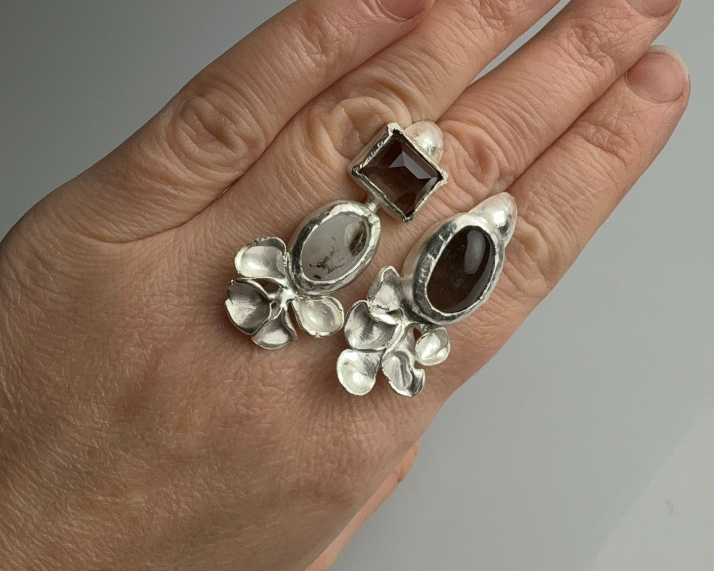 Smoky Balance Earrings