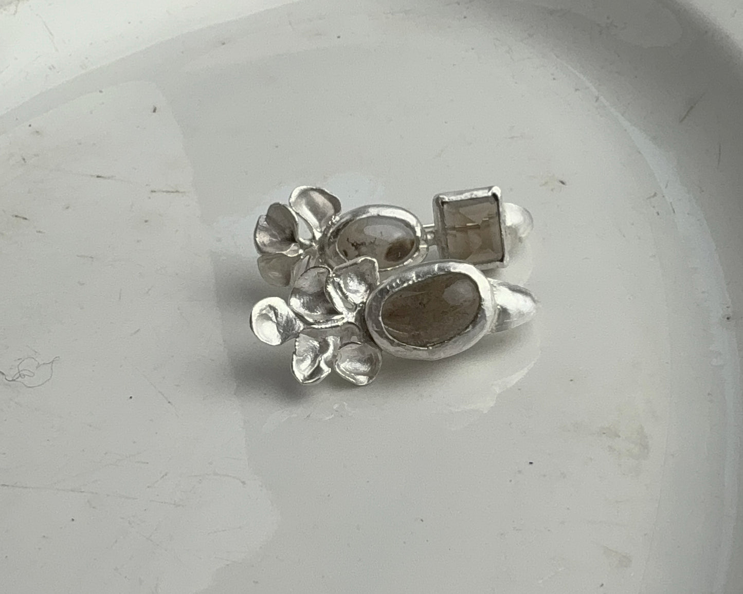 Smoky Balance Earrings